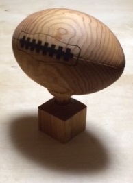 木製ボール(ラグビーボール)